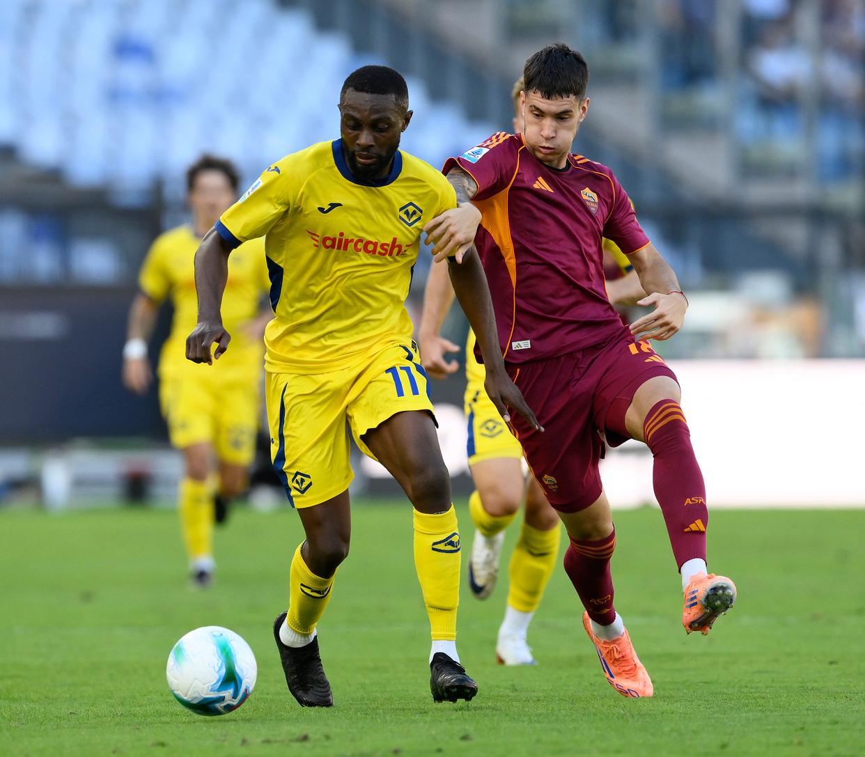 开元官方网站-重磅！集结日阿森纳调整名单以备意大利杯集结日巴塞罗那备战法甲，曼城完成体检备战NBA常规赛(法甲2425积分榜)